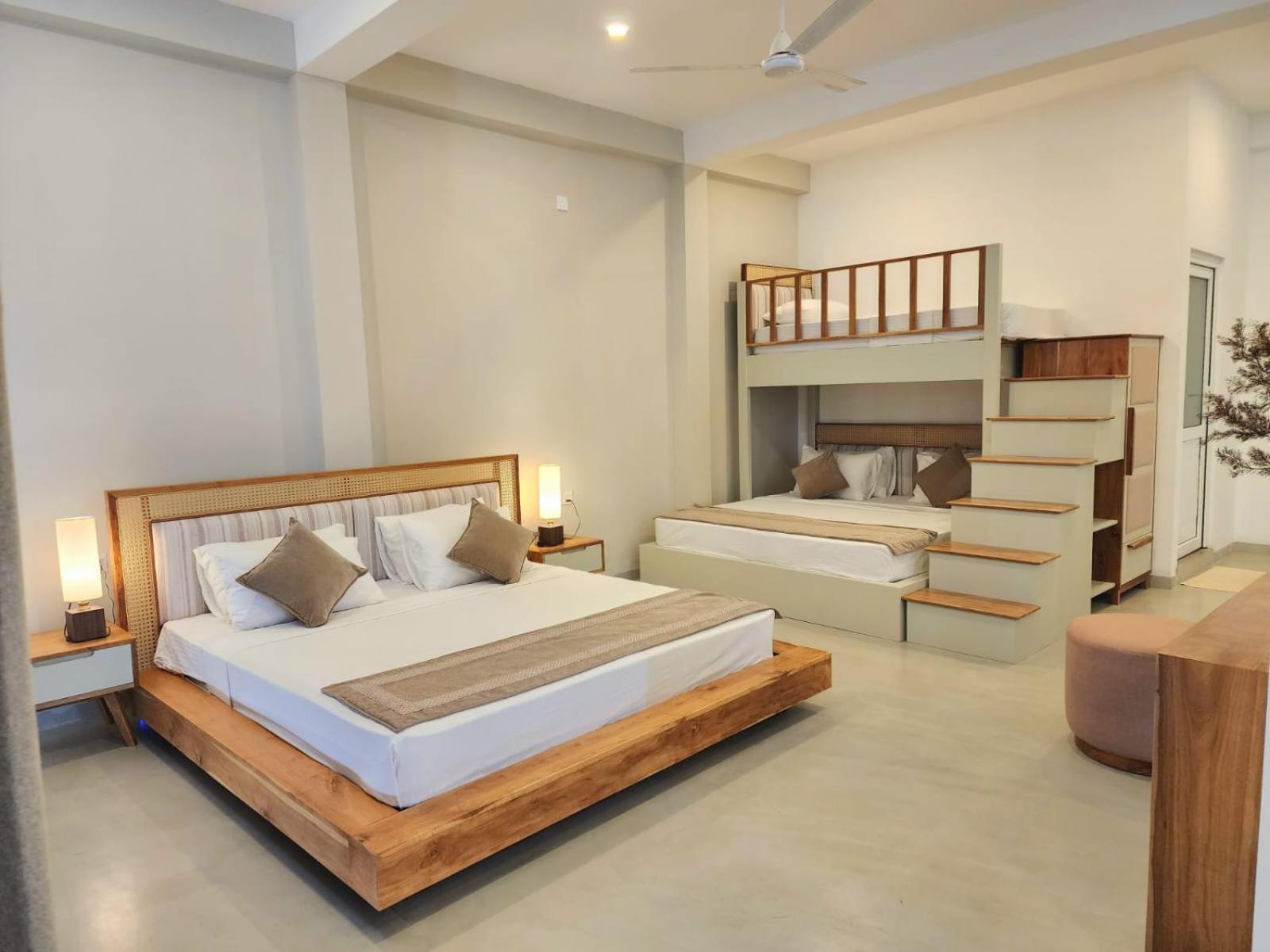 Hotel Blue Note Хикадува Екстериор снимка